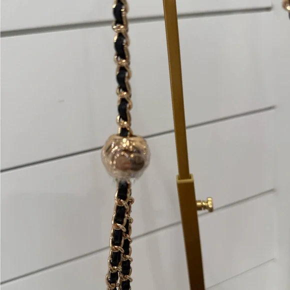 Chanel Cosmetic Pouch Bag with Chain from Chanel Beauty GWP - Picture 8 of 11